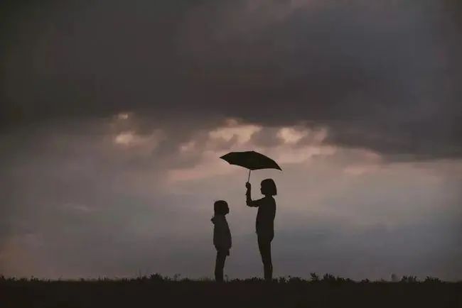 現(xiàn)實中有多少懂事的孩子是裝出來的