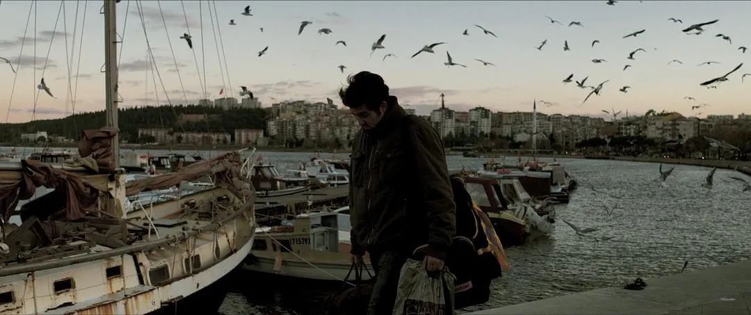 我們?yōu)槭裁匆鲆粰n“販賣焦慮”的節(jié)目？